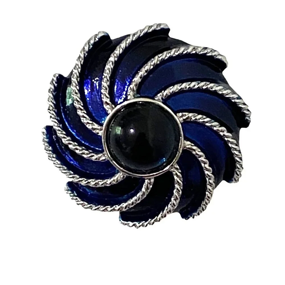 Vintage 1970s Avon Moonwind Swirl Brooch 1.5